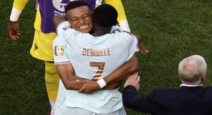 Francia se convierte en el primer semifinalista del Mundial