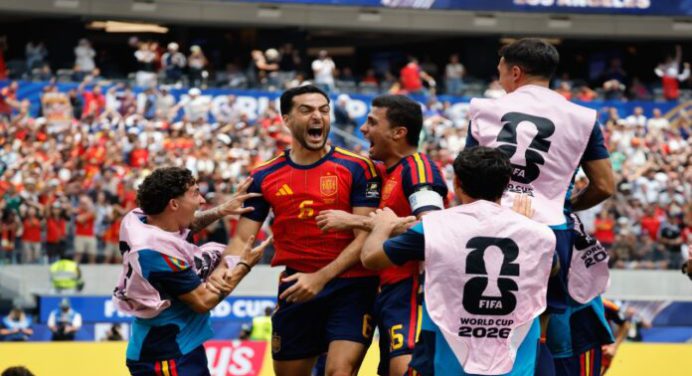 Merino lideró a España sobre el final para llevarla a semifinales