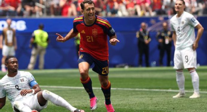 España le ganó a Austria con doblete de Oyarzabal