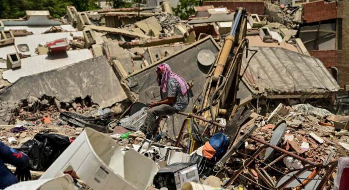Balance oficial: Sube a 3 mil 899 la cifra de muertos por el doblete sísmico