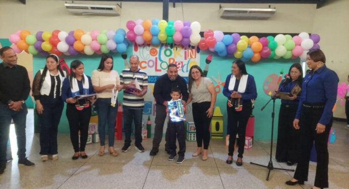 Inician actos de prosecución de educación inicial y primaria en Cedeño