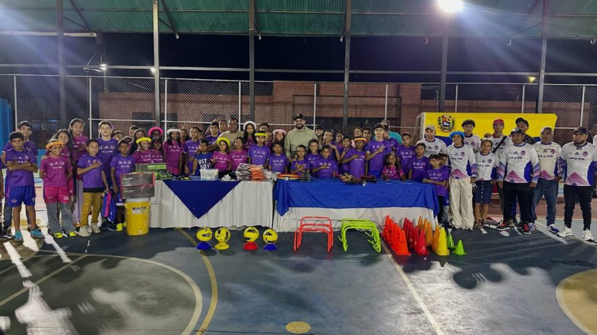 Alcaldía de Aguasay fortalece masificación deportiva con dotación a clubes locales 1 Aguasay