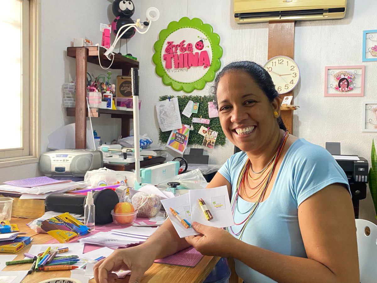 Artethina crea libros de dibujo para niños afectados tras terremotos 4 artethina2