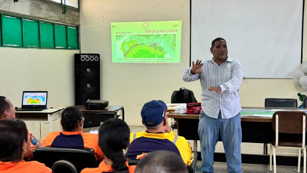Bomberos del municipio Maturín organizaron Foro de Prevención Sísmica 3 bomberos3
