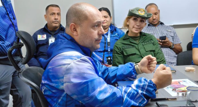 Humnt implementa plan de acceso con carnet y sistema biométrico