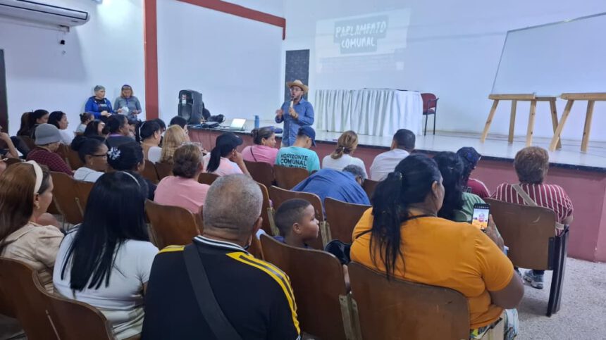 Realizan en Temblador jornada de formación sobre normas constitutivas de las comunas 1 comuna