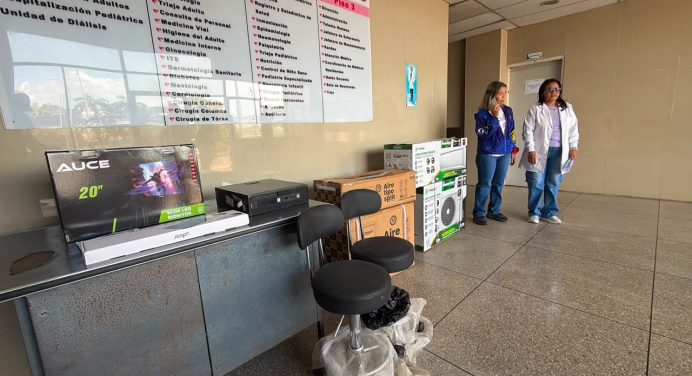 Entregan equipos de climatización y de oficina al ambulatorio Dr. José Antonio Serres