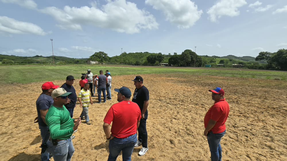 En Cedeño inician los trabajos de rehabilitación del estadio de Quebrada Seca 3 estadio3