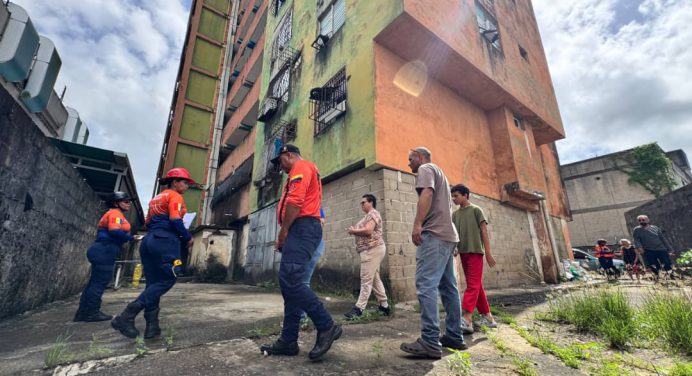 ​PCAD Maturín y bomberos municipales inspeccionaron edificios en Las Cocuizas