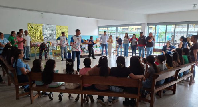 Corporación Metrobús-Monagas celebró el día del Niño en la Casa Abrigo Lya Imber