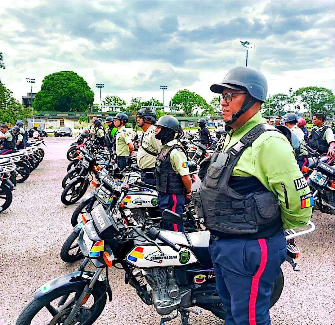 policía