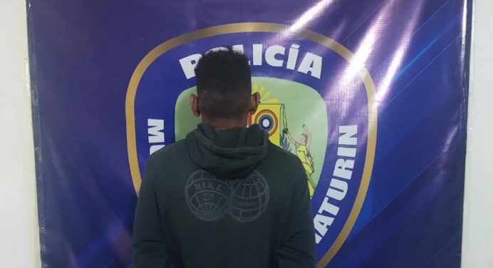 Polimaturín capturó a sujeto por hurto en el mercado de Los Bloques