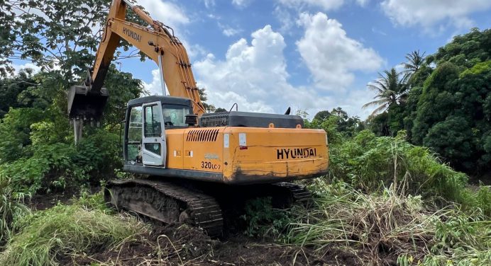 Ejecutan saneamiento mecanizado en cinco caños de Maturín