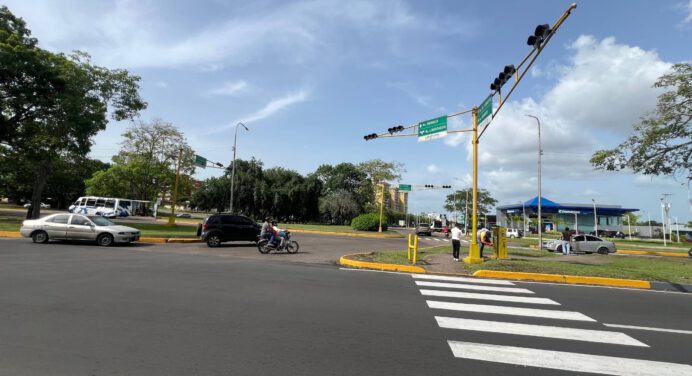 Inicia reactivación de los semáforos en la Avenida Libertador