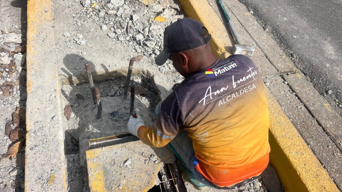 Inicia reactivación de los semáforos en la Avenida Libertador 2 semaforo1