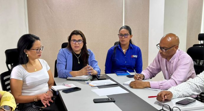 Suptrima capacita a agentes de retención petrolera sobre actualización del sistema