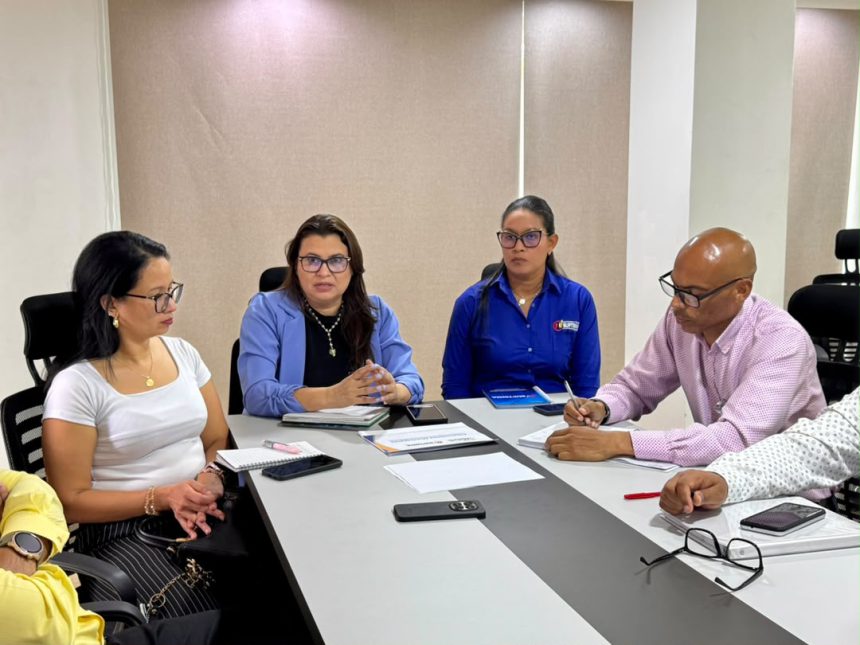 Suptrima capacita a agentes de retención petrolera sobre actualización del sistema 1 Suptrima
