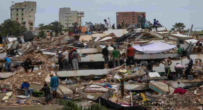 Asciende a 5.208 la cifra de muertos por el doble terremoto en Venezuela