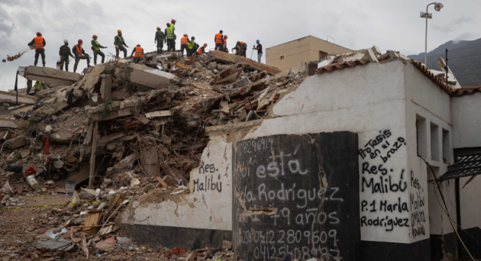 Asciende a 4 mil 118 cifra de muertos por el doble terremoto