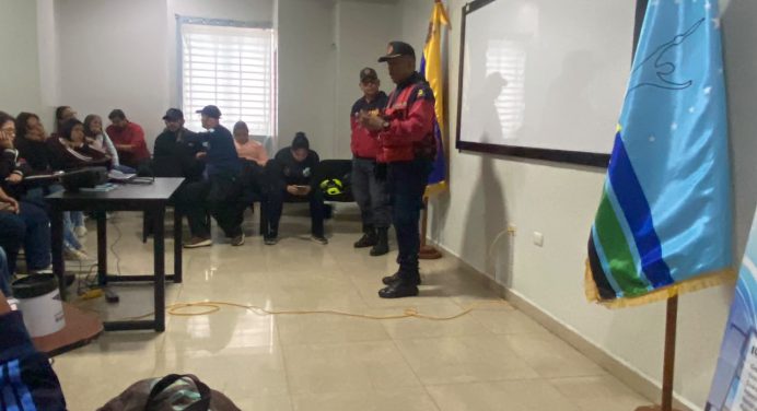 Unerg afianza cultura antisísmica en Maturín con formación y simulacro de desalojo