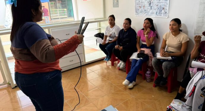 Inces Monagas aborda comuna con cursos de estética, peluquería y barbería