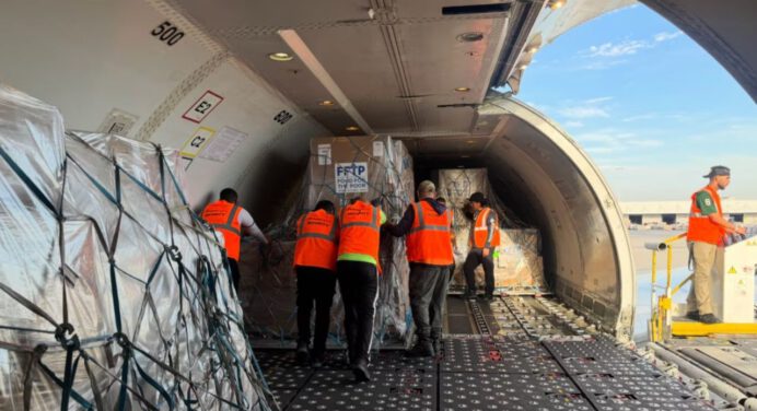 EEUU y Amazon establecen puente aéreo para llevar 250 toneladas de ayuda a Venezuela