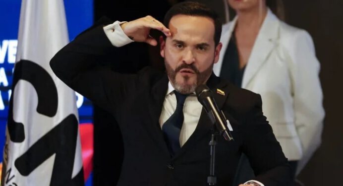 De la Espriella lanza operación militar en el sur de Colombia contra disidencias de FARC