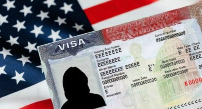 EEUU considera la revocación de miles de visados para solicitantes de asilo