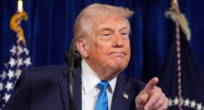Trump afirma que el estrecho de Ormuz es el nuevo territorio de Estados Unidos