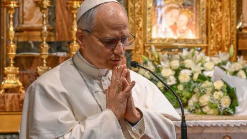 El papa León expresó su pesar por las víctimas y la devastación de la riada masiva en Nepal 1 papa León