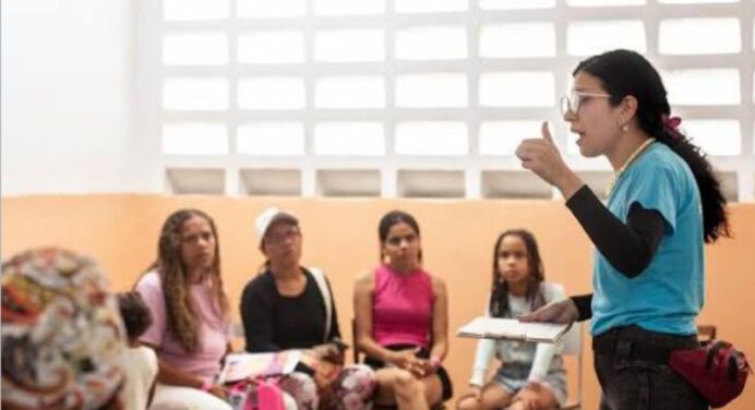 Ofrecen apoyo psicosocial para jóvenes afectados por los sismos en La Guaira