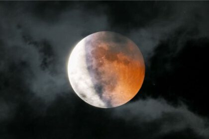 eclipse parcial de Luna