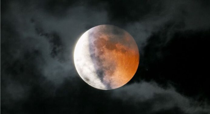 Eclipse parcial de Luna este 27 y 28 de agosto: Se observará en toda Venezuela 