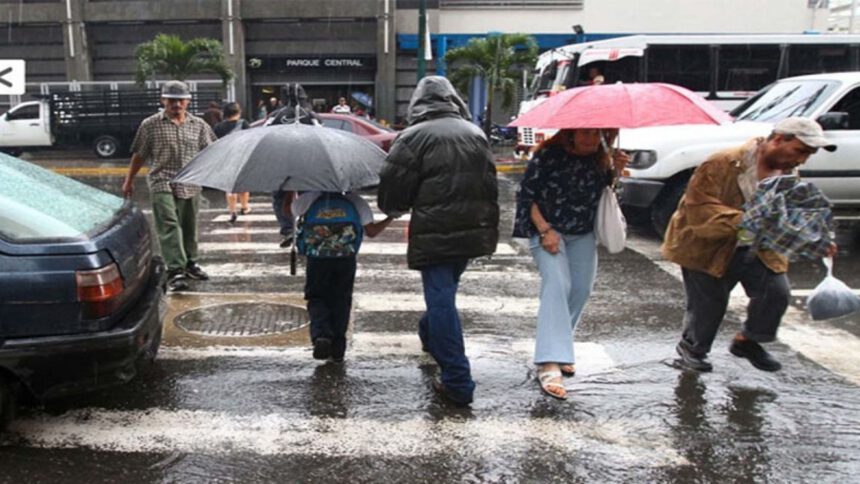 Precipitaciones con descargas eléctricas