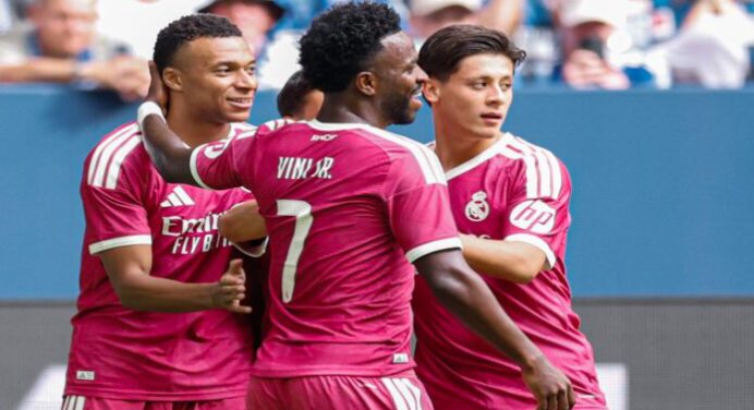Real Madrid goleó con su artillería pesada en la previa del debut liguero