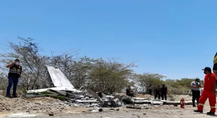 Trece fallecidos en Perú por la caída de una avioneta sobre las Líneas de Nazca