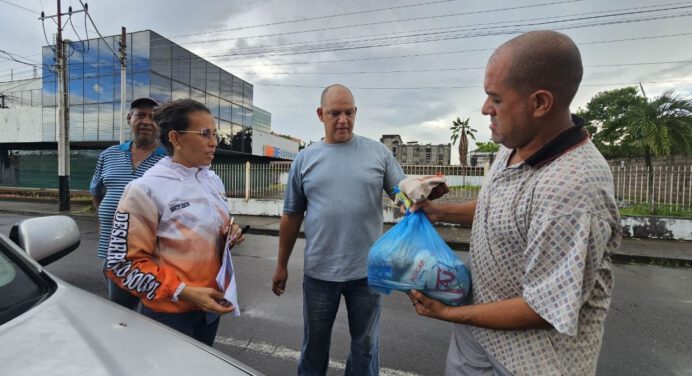 Alcaldía de Maturín continúa con la atención integral a las familias de La Guaira