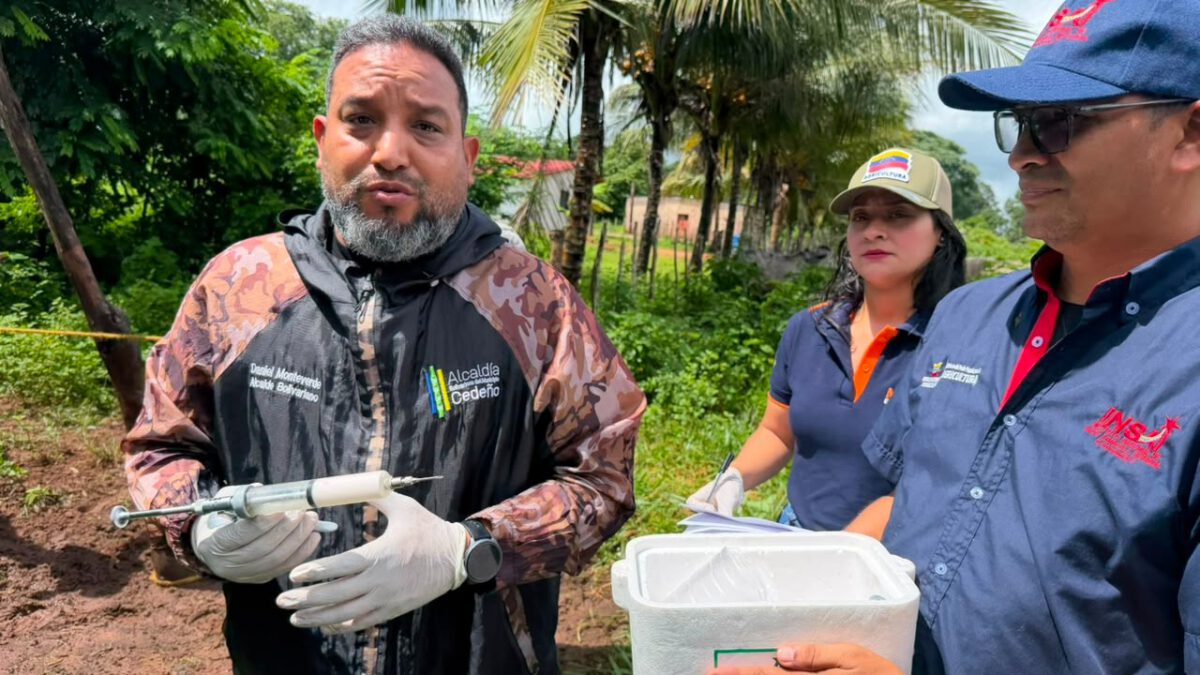 Realizan jornada sanitaria e inscripción en el Sigesai para productores en Cedeño 2 aftosa2