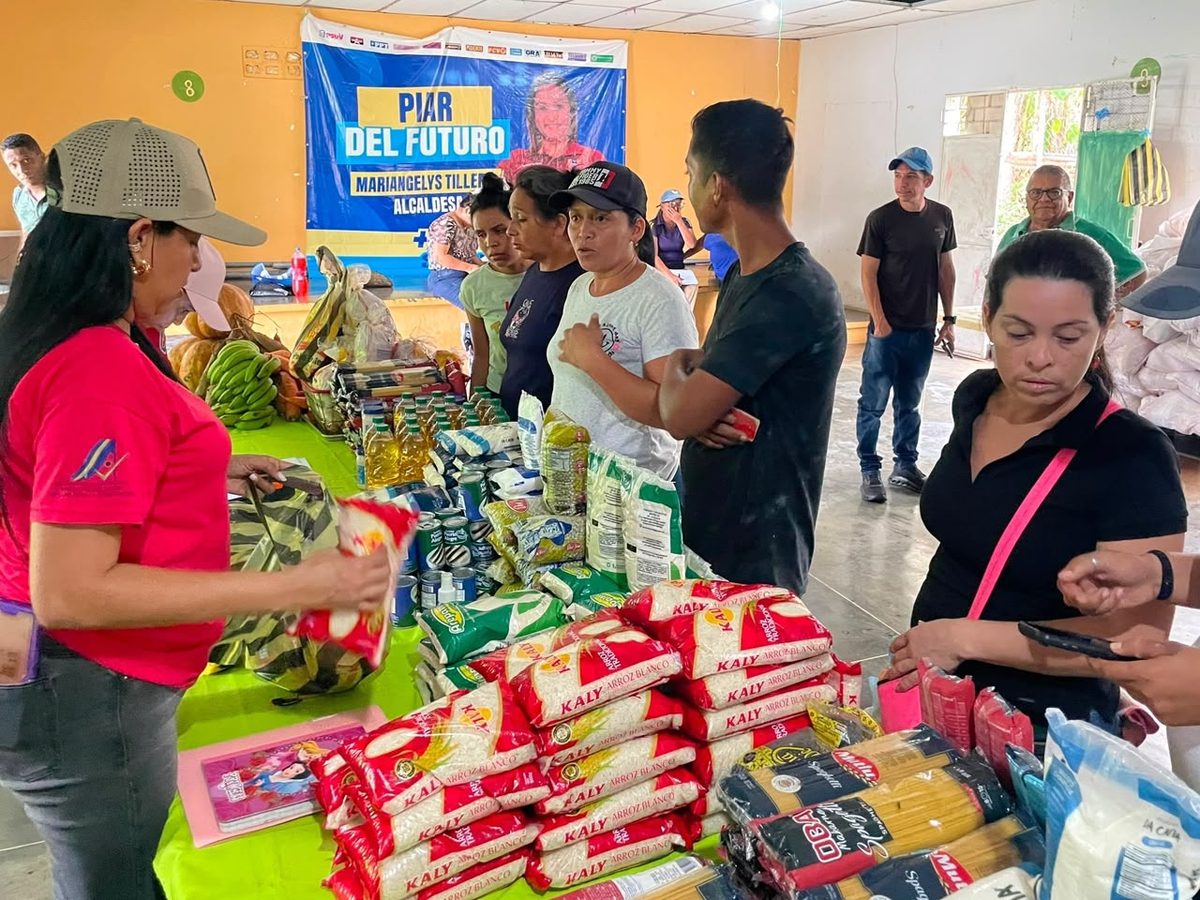 Alcaldía de Piar garantiza alimentación a más de mil familias en Guanaguana y Taguaya 2 alimentos2 1