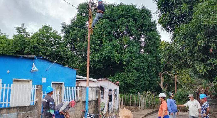 Avanza plan de mejoras en sistema de alumbrado público en Santa Bárbara