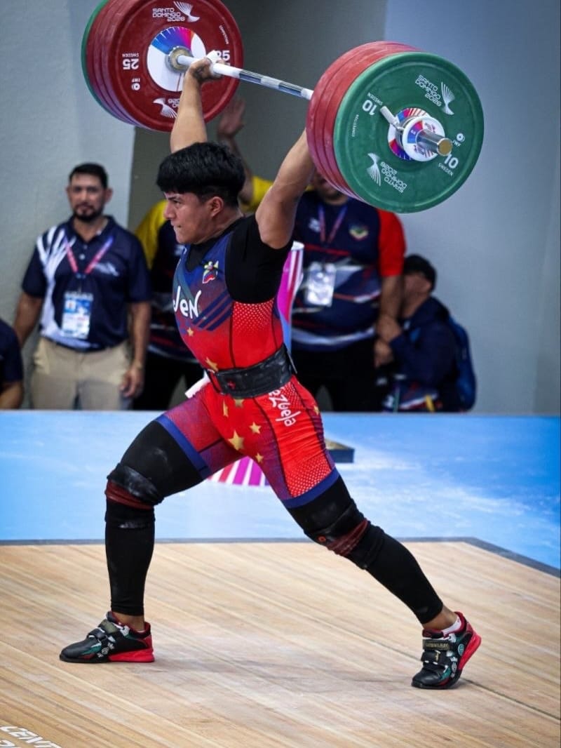 Monaguense Ángel Rodríguez conquistó dos preseas de plata en levantamiento de pesas de CAC 2 angel1