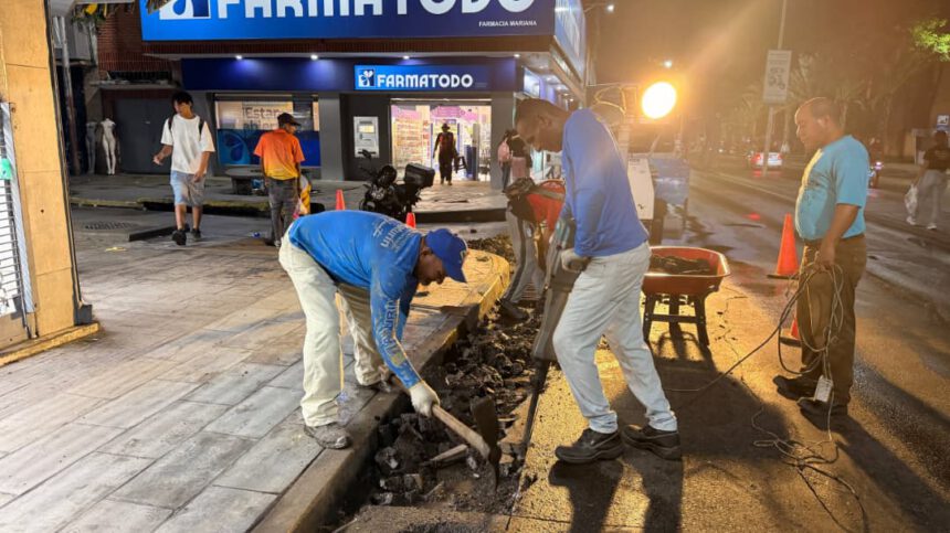 Aplican más de 100 toneladas de asfalto en la Avenida Bolívar de Maturín 1 asfaltado