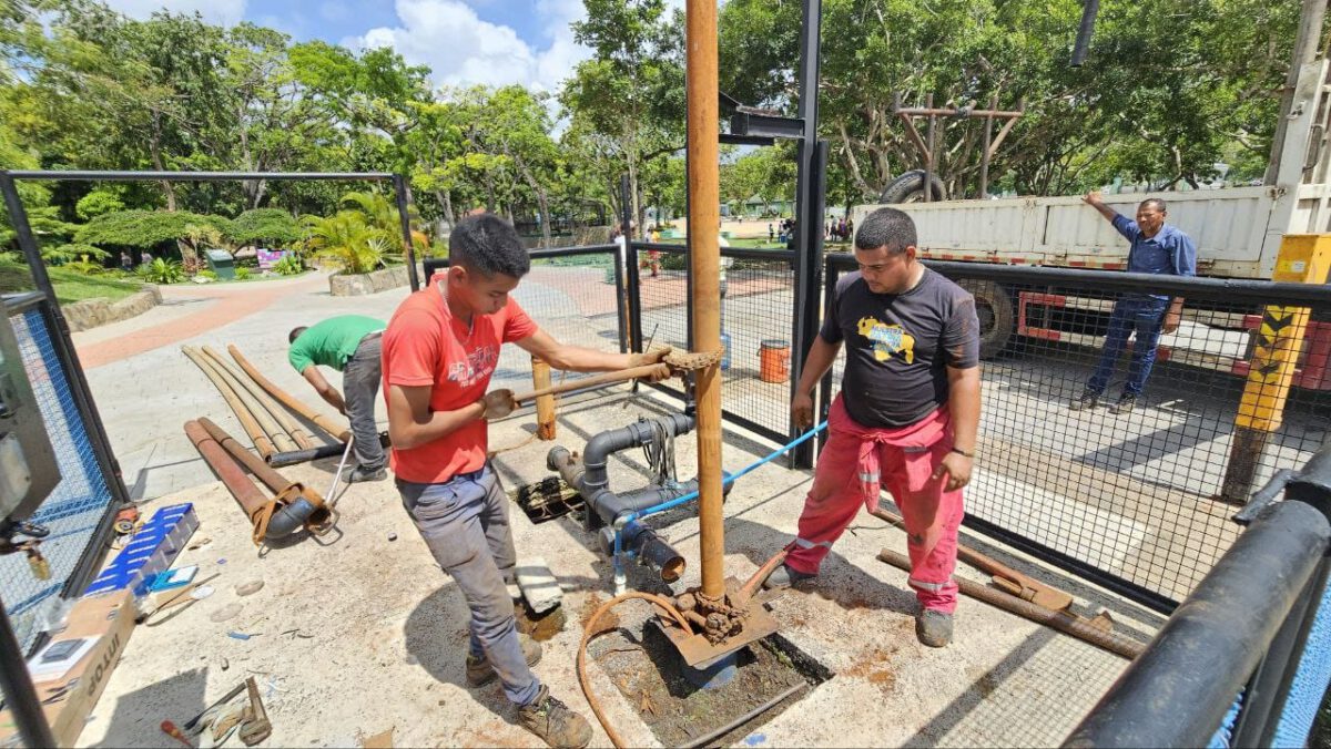 Sustituyen bomba de agua del parque La Guaricha 2 bomba1