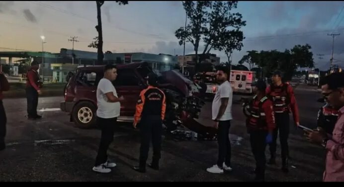 Un lesionado deja colisión en la avenida Alirio Ugarte Pelayo