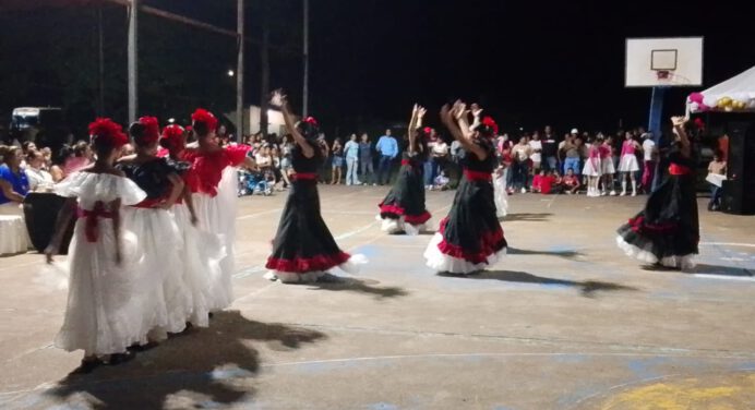 Por todo lo alto celebran 3er aniversario de la escuela de cultura en La Pica