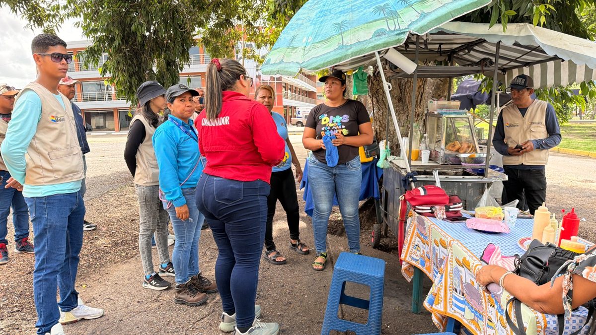 Alcaldía mantiene plan de despeje de espacios públicos en sus principales avenidas 3 despeje3 1