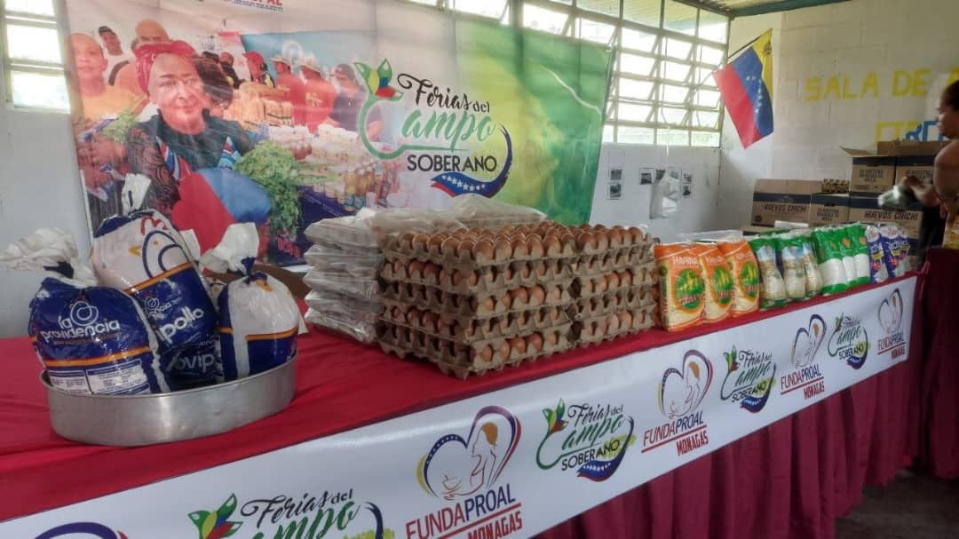 Fundaproal favorece a más de 1.300 familias con venta de alimentos en Cedeño 2 fundaproal2
