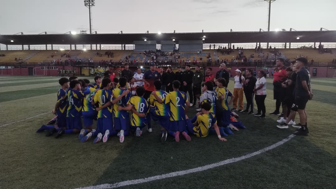 Academia de Fútbol Centro Español se corona campeona de la Liga Premium Sub-18 2 ganadores3