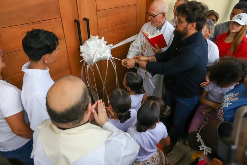 Feligreses de La Gran Victoria celebran reapertura de la iglesia Juan María Vianney 1 iglesia