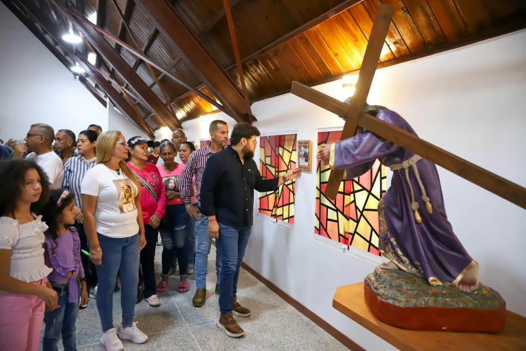 Feligreses de La Gran Victoria celebran reapertura de la iglesia Juan María Vianney 3 iglesia3 1